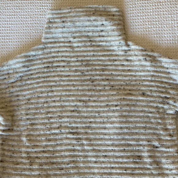 Madewell Turtleneck Sweater Size XS - Picture 3 of 3